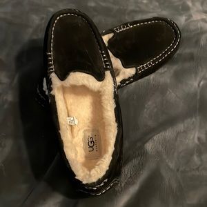 EUC Ugg slippers size 11
